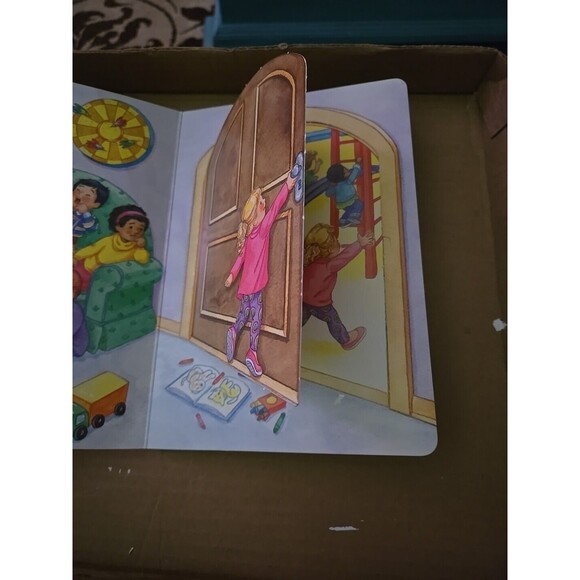 Chutes and Ladders by Carolyn Bracken 1994 Hardcover By Random House Lift / Peek - Picture 6 of 7